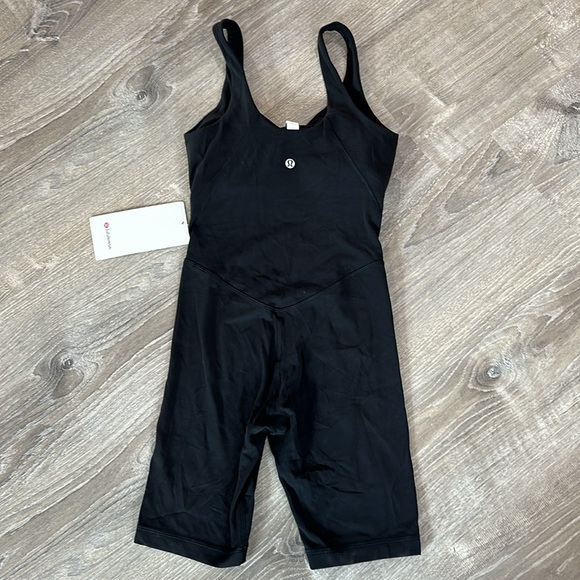 Lululemon Align Bodysuit 8” In Black Size 2 - Picture 2 of 2